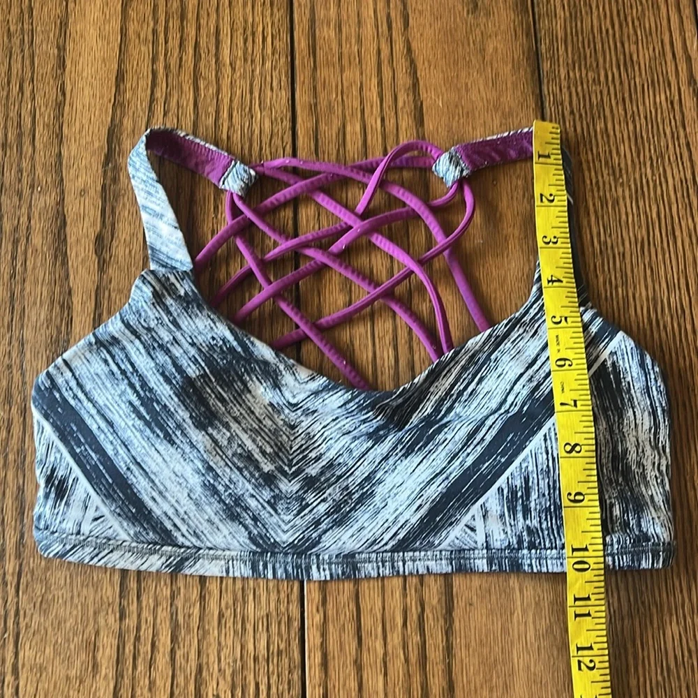 Lululemon Free To Be Wild Heat Wave White Black Regal Palm Size 6 Bra